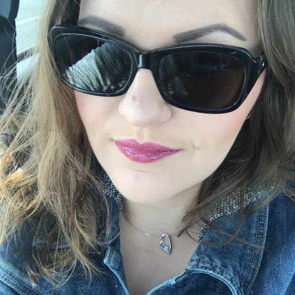 Meet the Posher - Picture 2 of 6